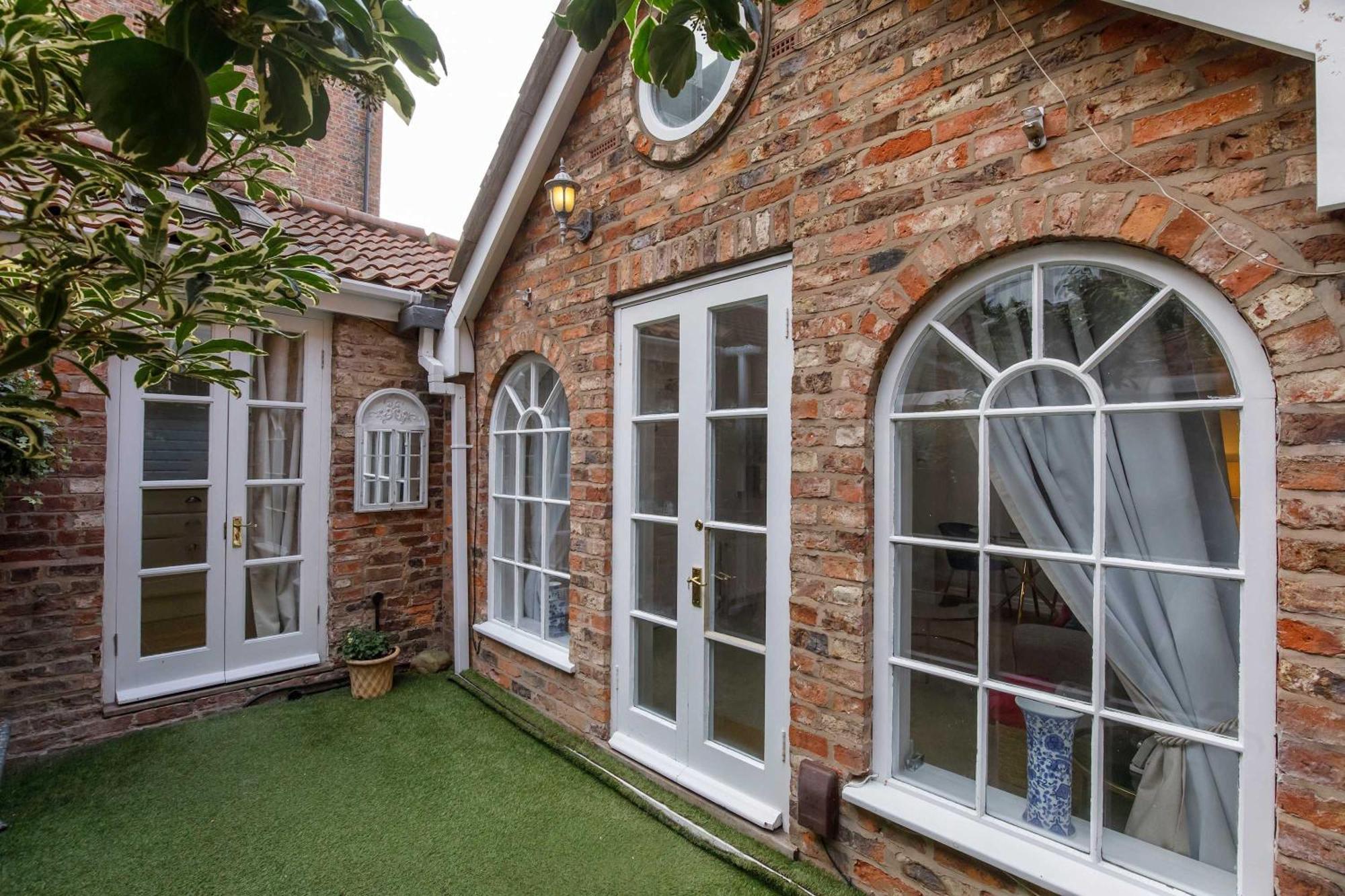 Monk Bar Garden Hideaway Villa York Exterior foto